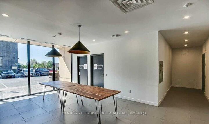 Property Photo:  1800 Simcoe Street N 202  ON L1G 0C2 