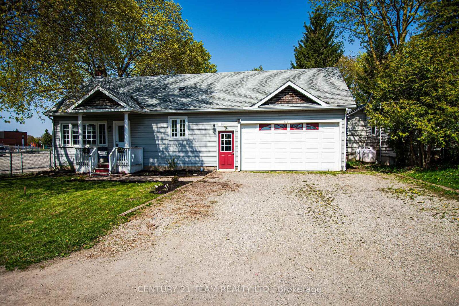 Property Photo:  179 Daniel Street  ON N0B 1T0 