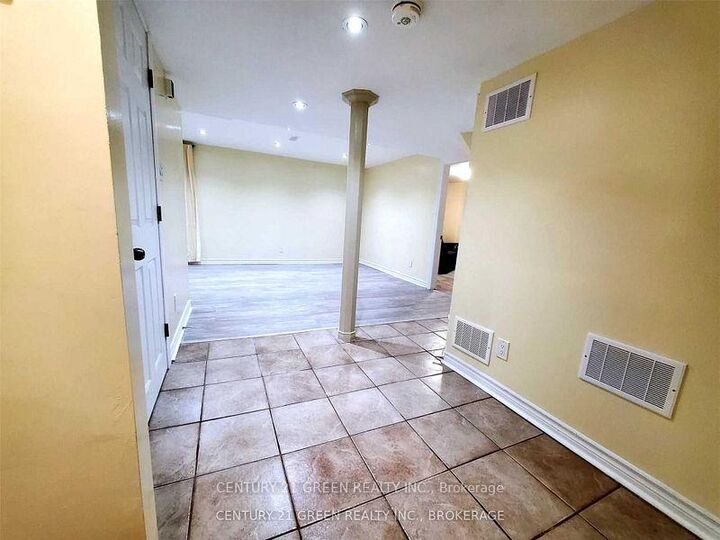 Property Photo:  21 Timbercove Road Bsmt  ON L6Y 0W9 