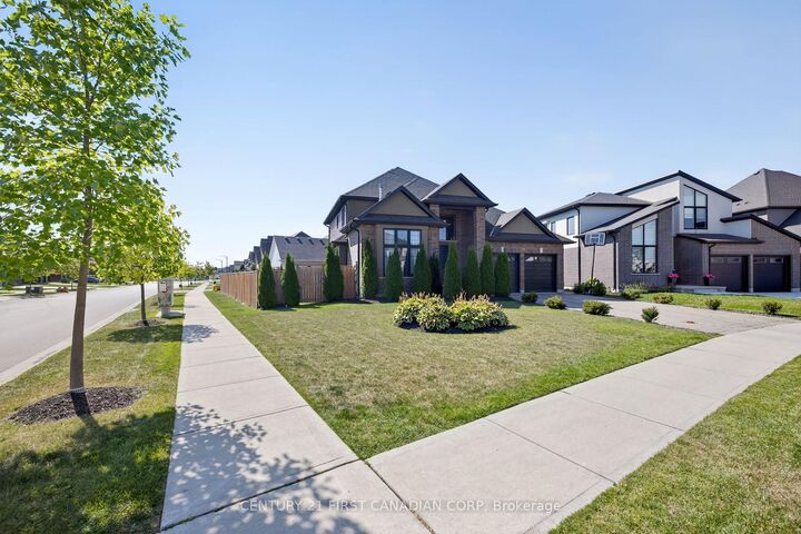 Photo de la propriété:  703 Zaifman Circle  ON N5X 0M8 