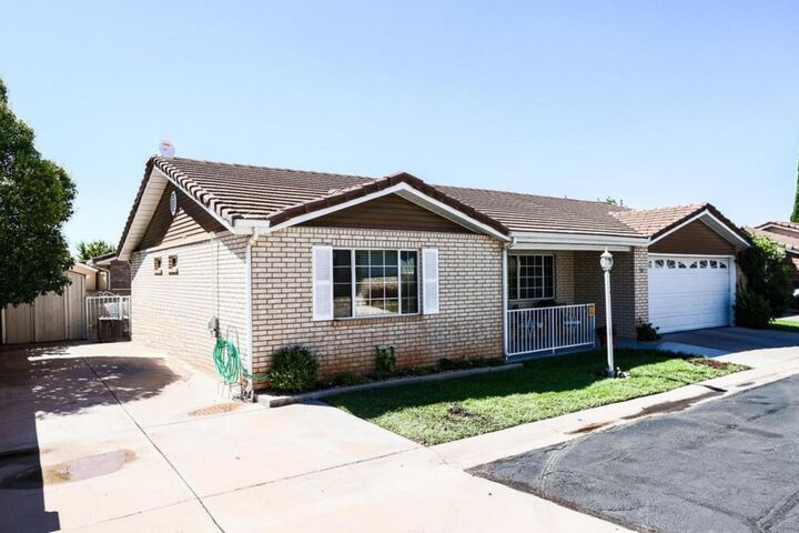 Property Photo:  1040 E 900 S #26  UT 84790