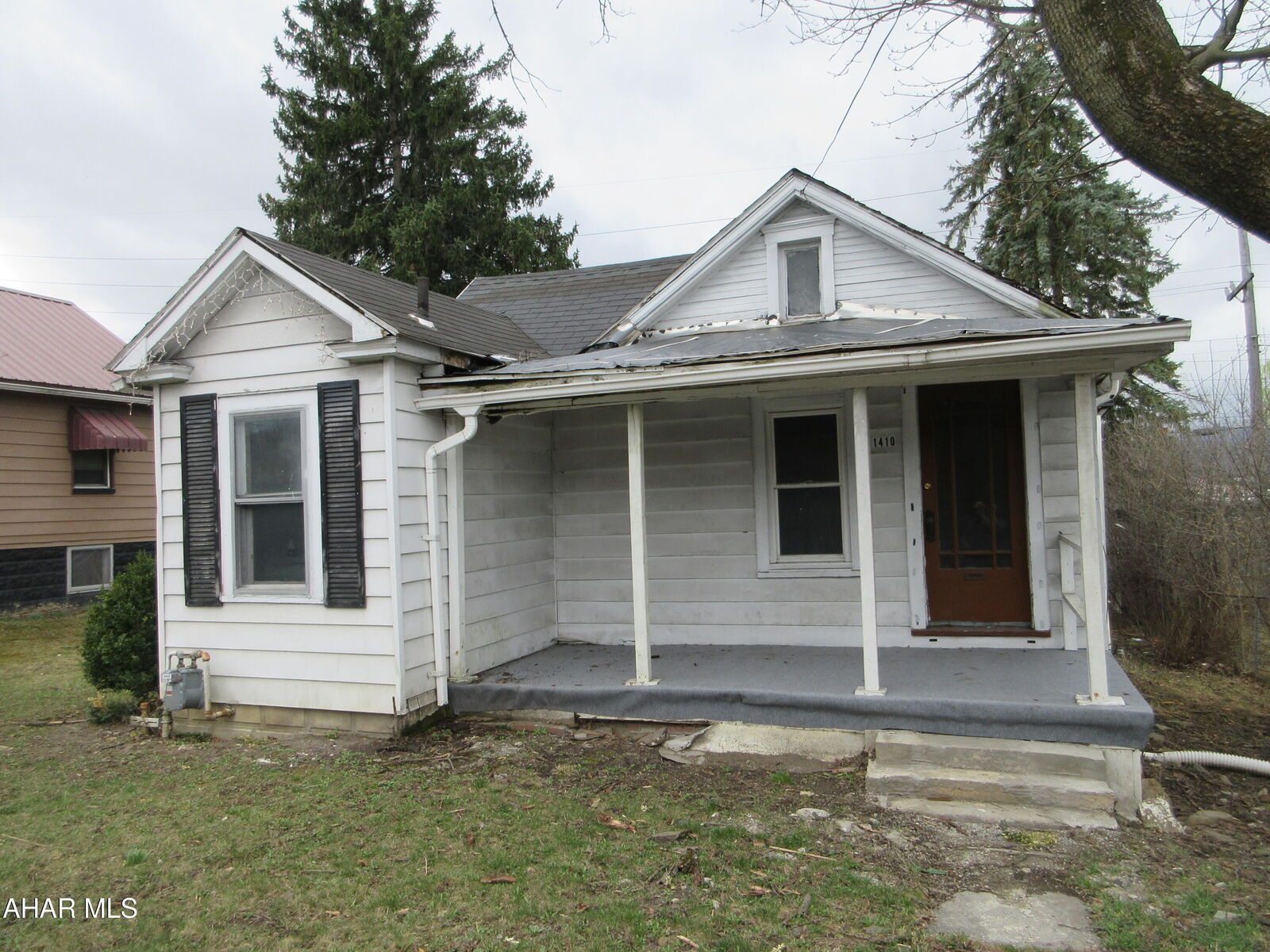 Property Photo:  1410 Logan Boulevard  PA 16602 