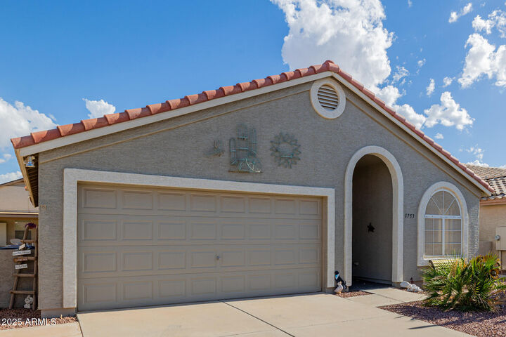 Property Photo:  1753 E Palm Beach Drive  AZ 85249