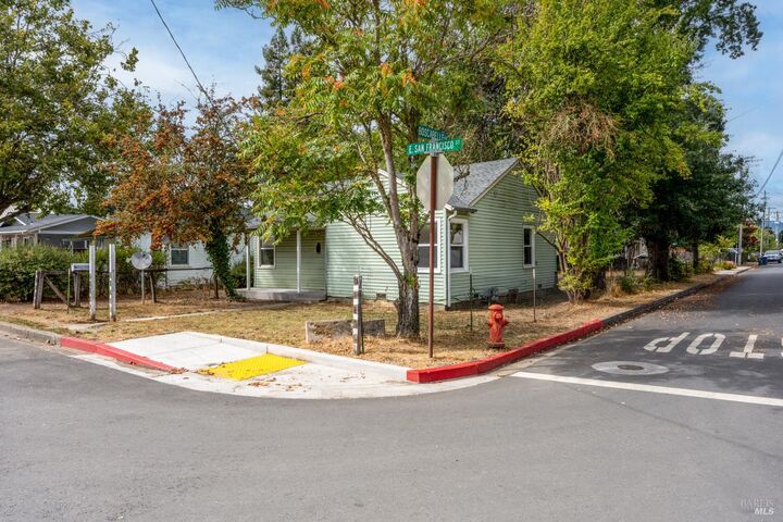 Property Photo: 288 E San Francisco Avenue CA 95490