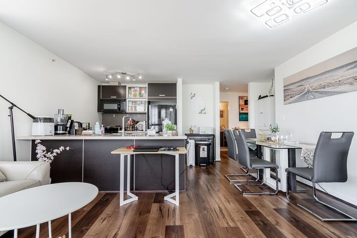 Property Photo: 13688 100 Avenue 3504 BC V3T 0G5