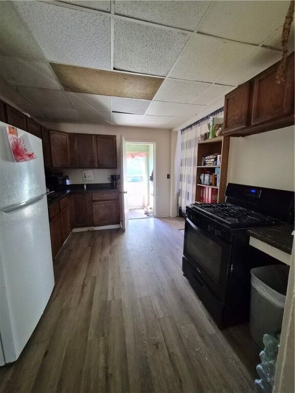Property Photo:  1015 Oak Street  NY 14901 