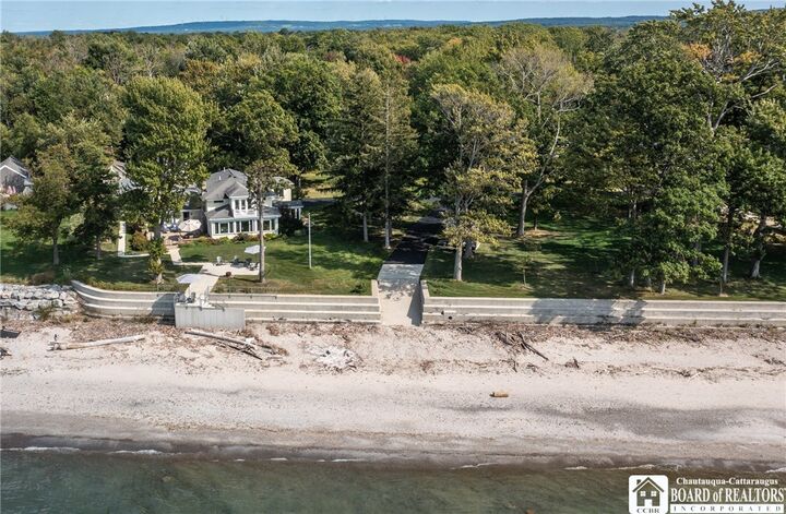 Property Photo: 5500 Tastor Lane NY 14063