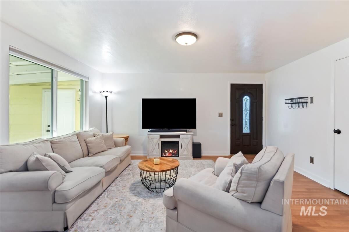 Property Photo:  204 Winn Ave  ID 83605 