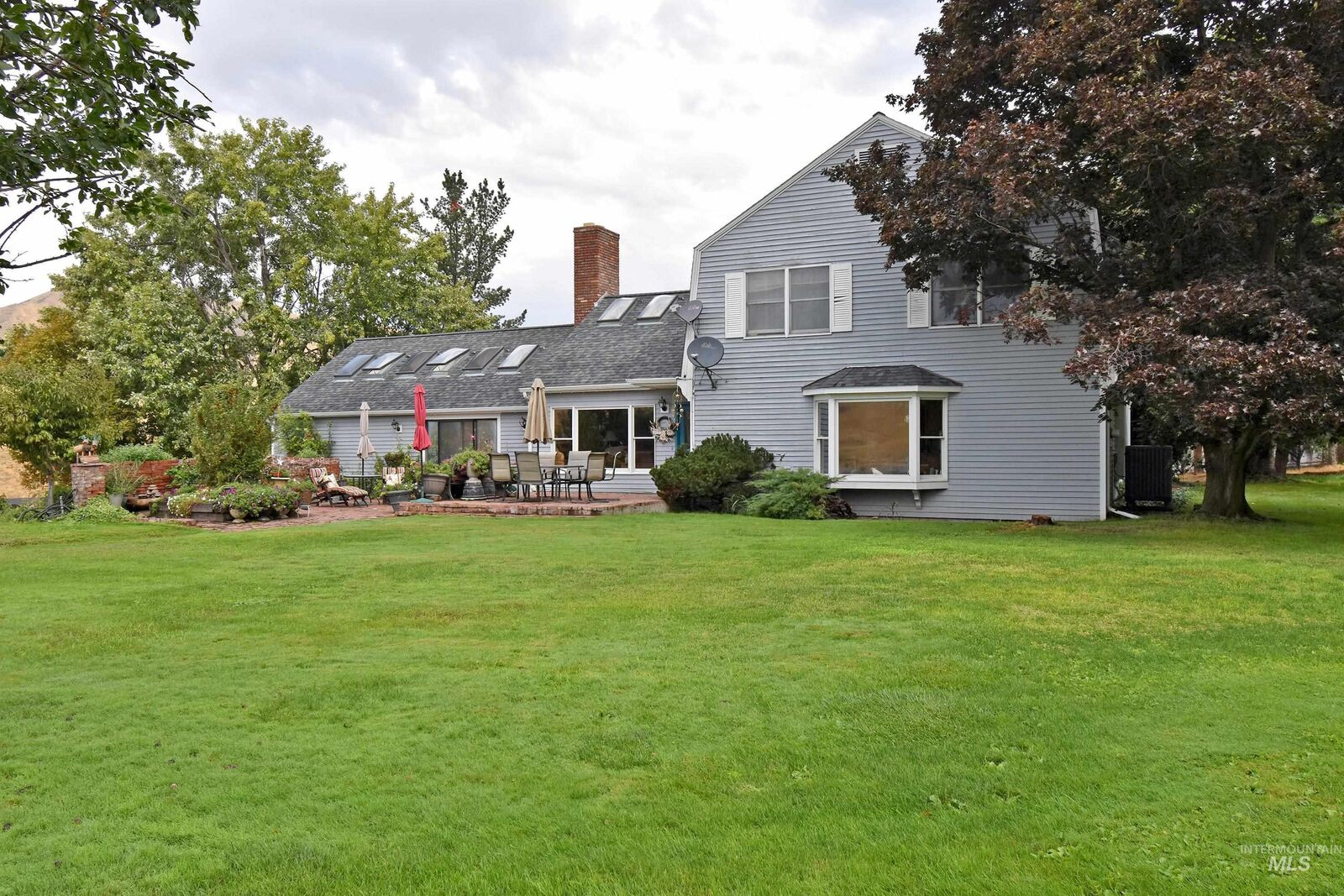 Property Photo:  531 Silcott Road  WA 99403 