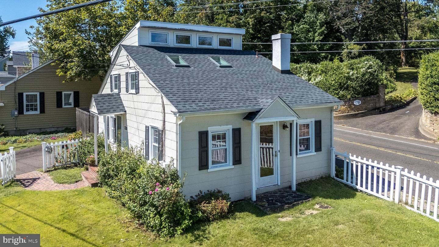 Property Photo:  339 E Ashland Street  PA 18901 
