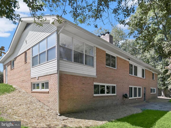 Property Photo:  1224 Tanley Road  MD 20904 