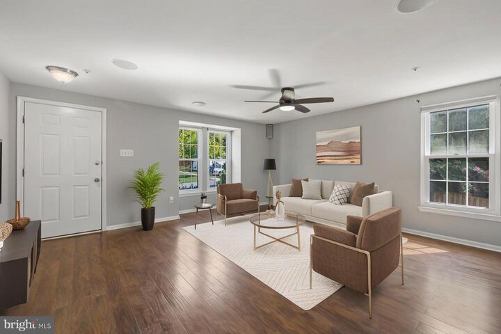 Property Photo: 806 Lilac Court MD 21113