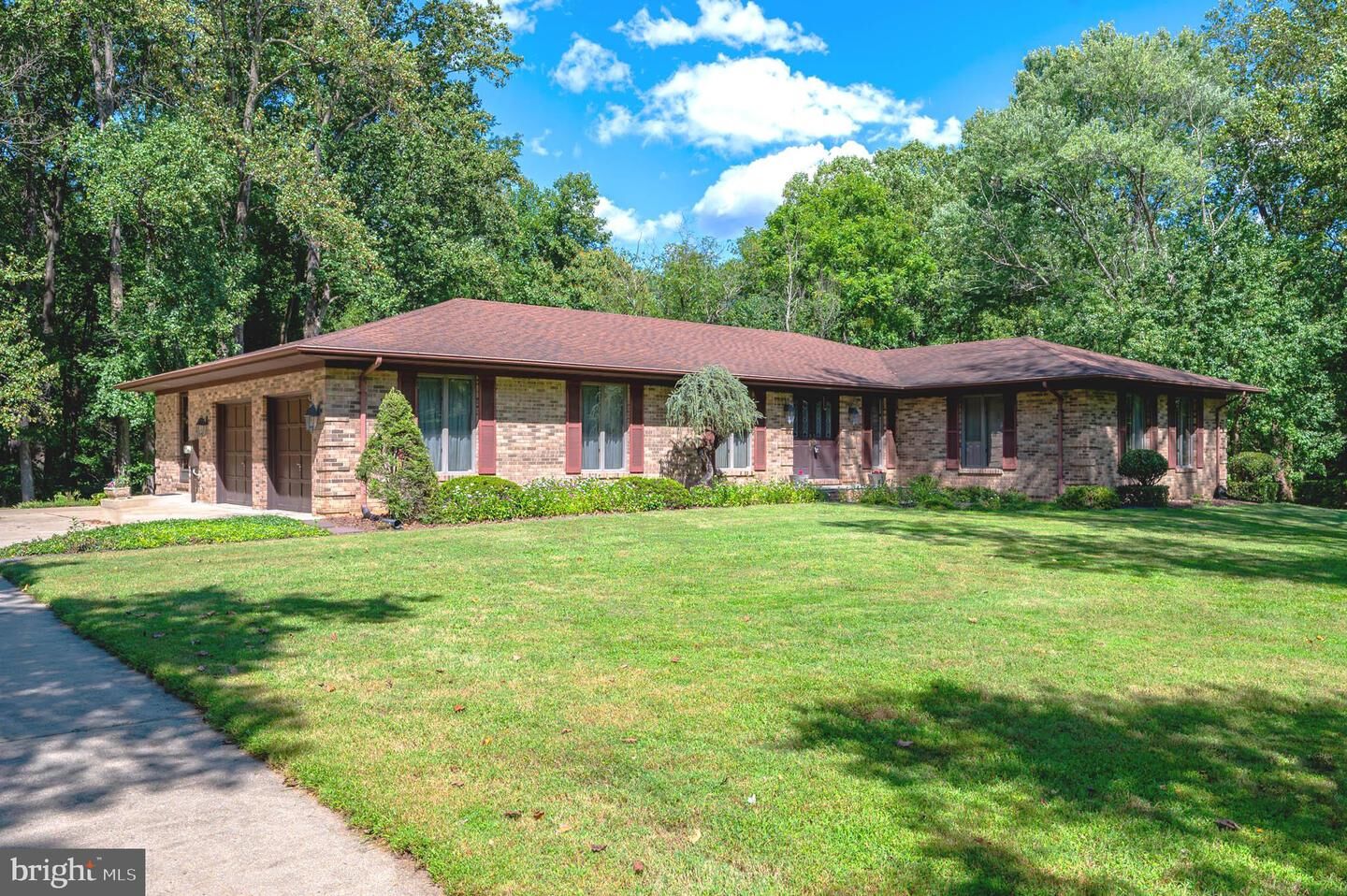 Property Photo:  11600 Locust Glen Drive  MD 20721 