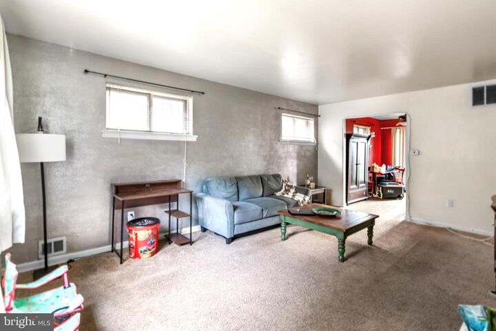 Property Photo:  5124 Southern Avenue SE  DC 20019 
