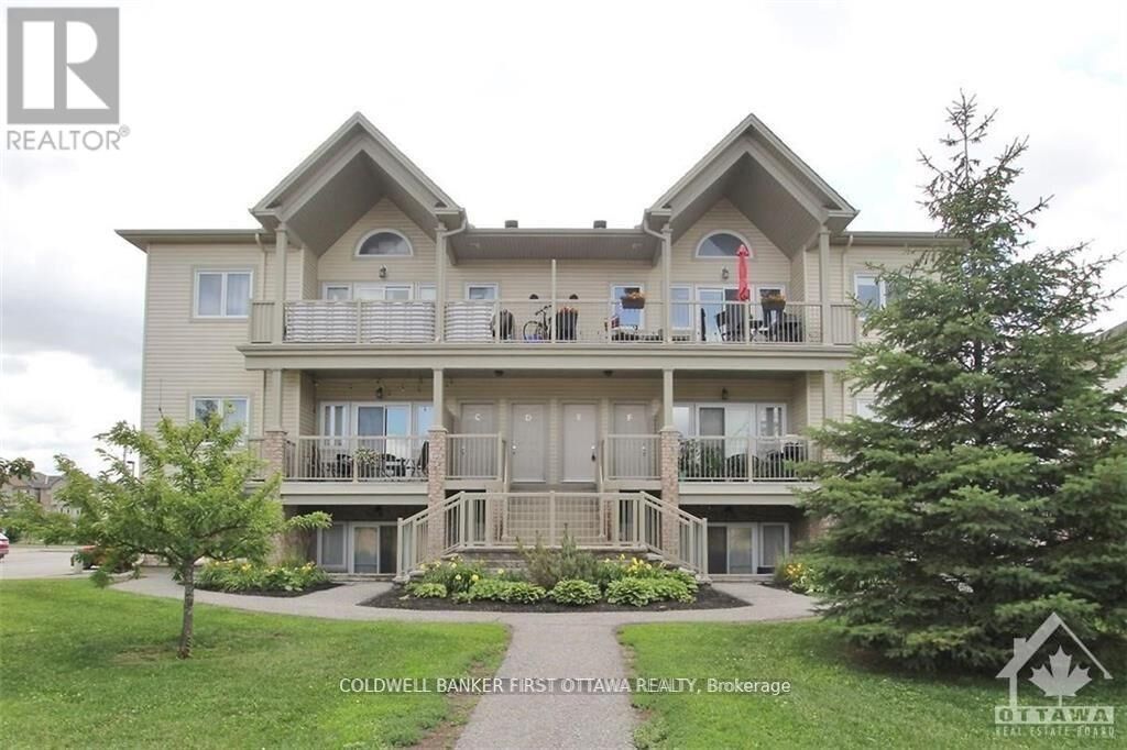 Property Photo:  137 Harthill Way E  ON K2J 5V1 