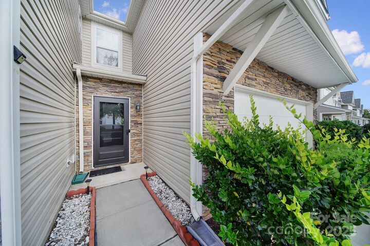 Property Photo: 832 Summerlake Drive SC 29715