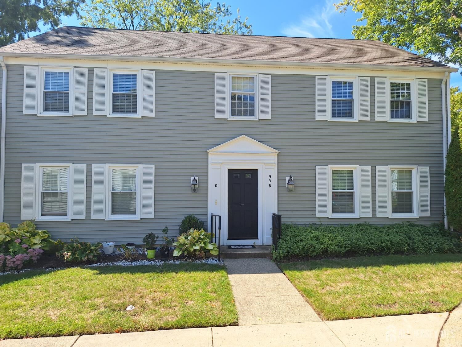 Property Photo: 95 Gloucester Way O NJ 08831