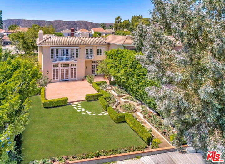 Property Photo: 2222 Canyonback Rd CA 90049