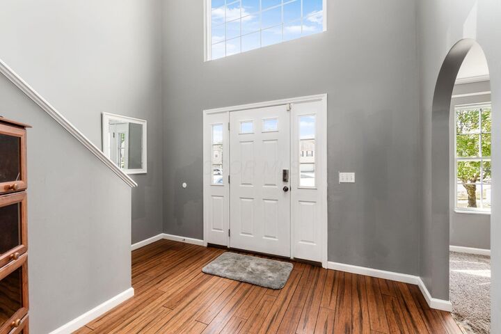 Property Photo:  104 Ravines Edge Court  OH 43062 