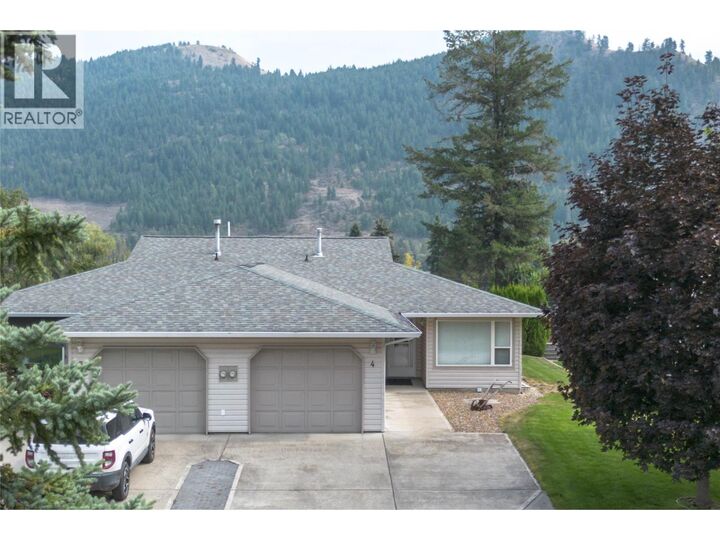 Property Photo:  2675 Pine Avenue 4  BC V0E 2G5 