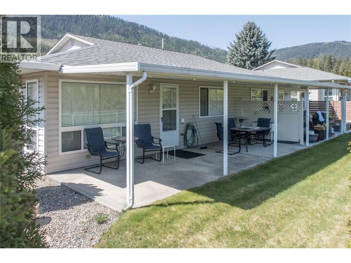 Property Photo: 2675 Pine Avenue 4 BC V0E 2G5