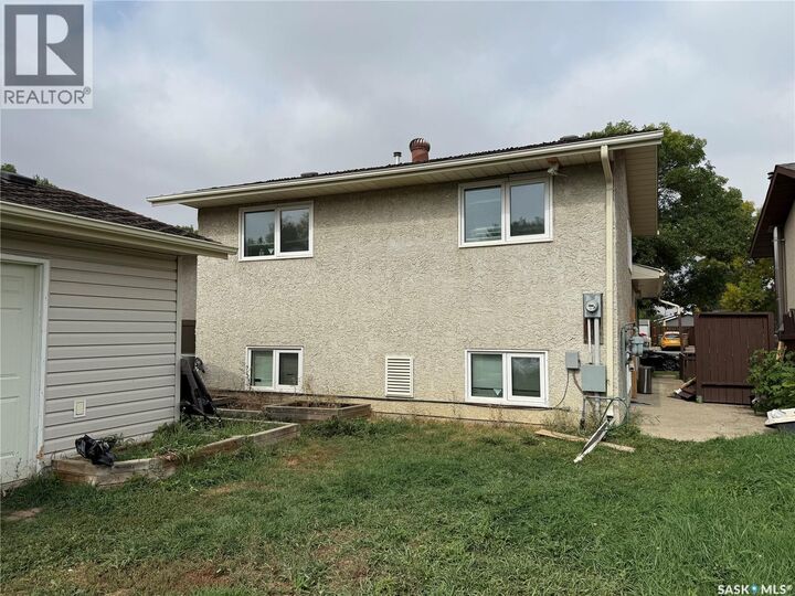 Property Photo:  31 Newstead Avenue  SK S4X 1H1 