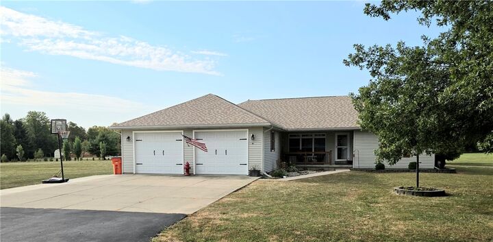 Property Photo: 41 South Shores IL 61951
