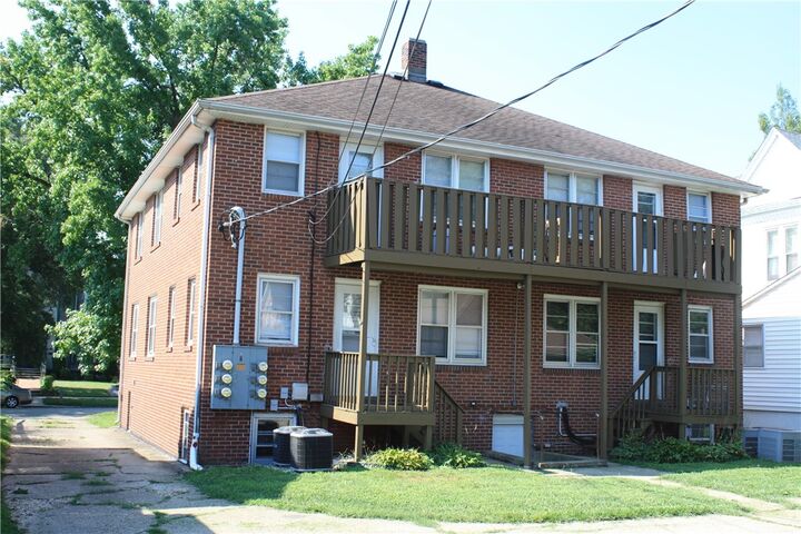 Property Photo:  422 W William Street  IL 62522 