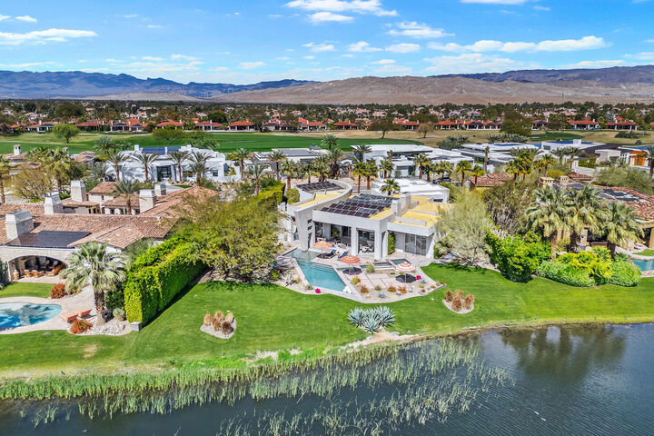 Property Photo:  81 Royal Saint Georges Way  CA 92270 