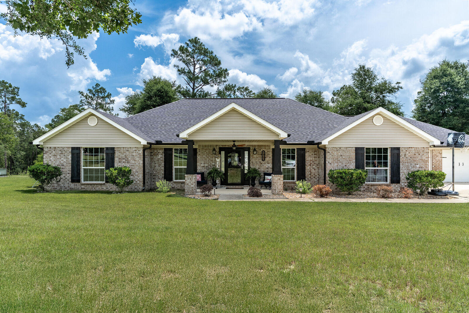 Property Photo:  6263 Old River Road  FL 32531 