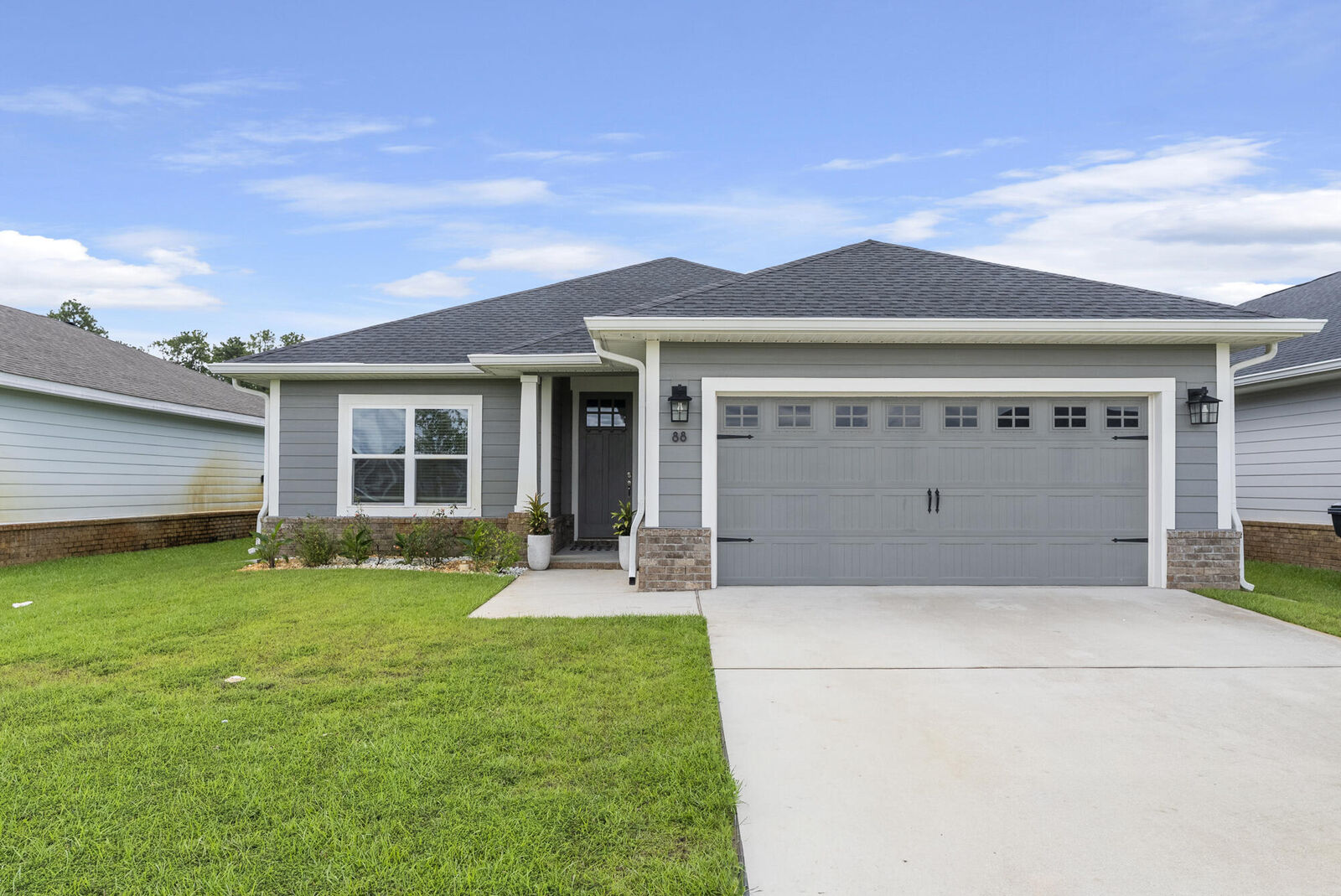 Property Photo: 88 Cool Breeze Loop FL 32439