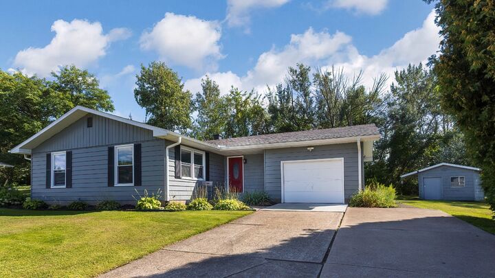 Property Photo: 1601 E 37th Street PA 16510