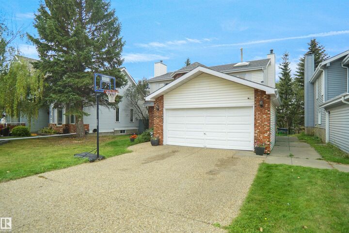 Property Photo:  4324 33 Street NW  AB T6T 1B5 