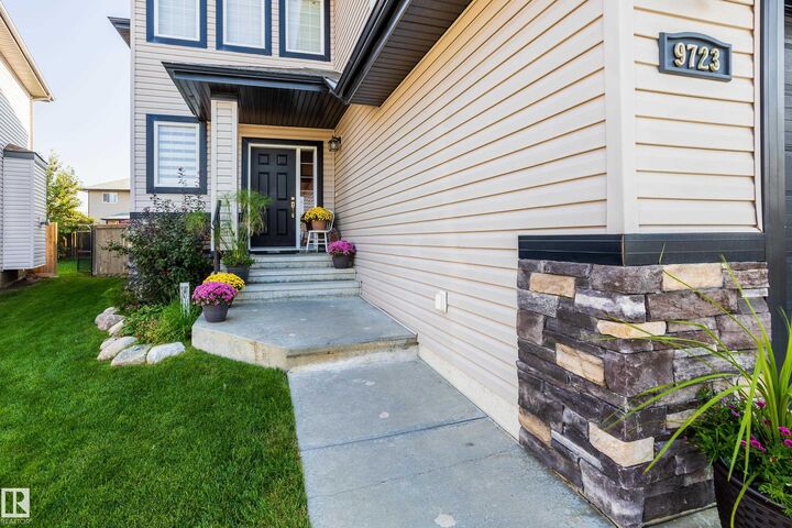 Property Photo: 9723 88 Street AB T8R 1T8