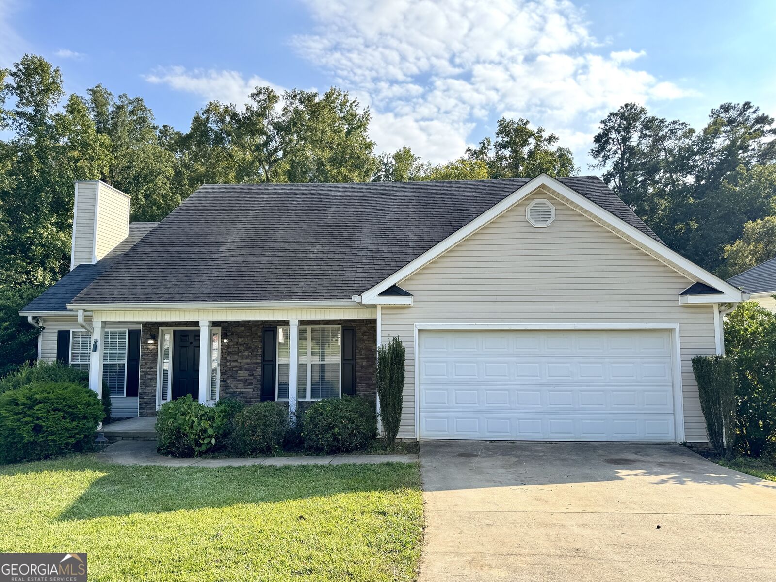 Property Photo:  510 Sugarloaf Drive  GA 31204 