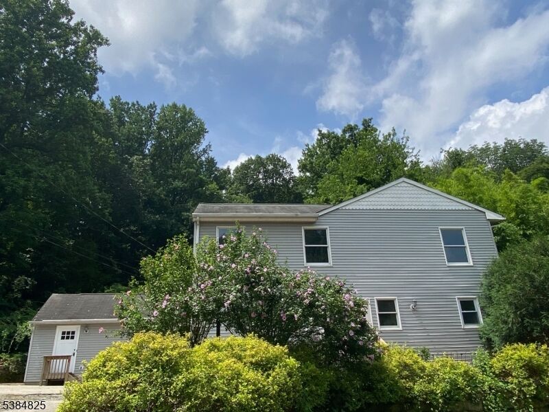 Property Photo: 565 Colfax Rd NJ 07470