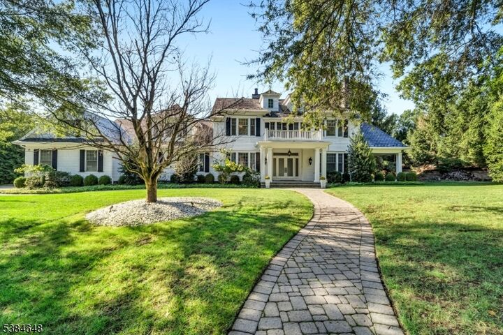 11 Oconners Ln  Old Tappan Boro NJ 07675 photo