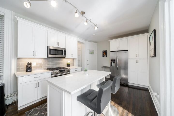 Property Photo:  712 Willow Ave 4A  NJ 07030 