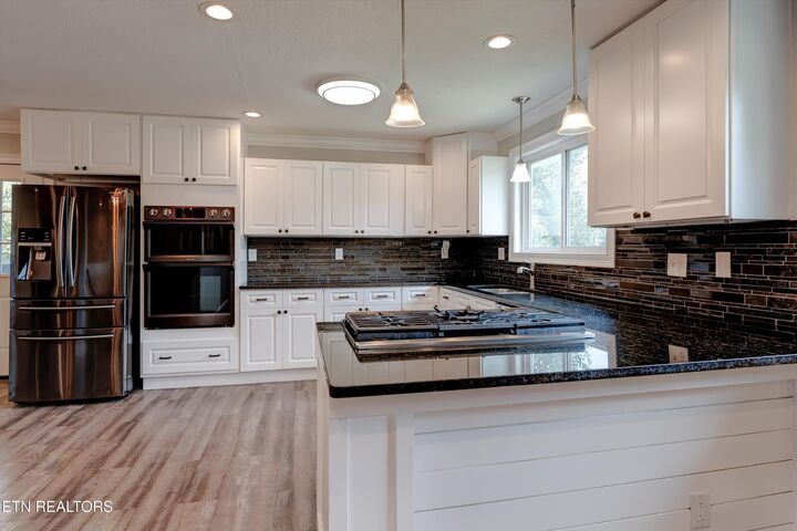 Property Photo: 417 Bridge View Lane TN 37914