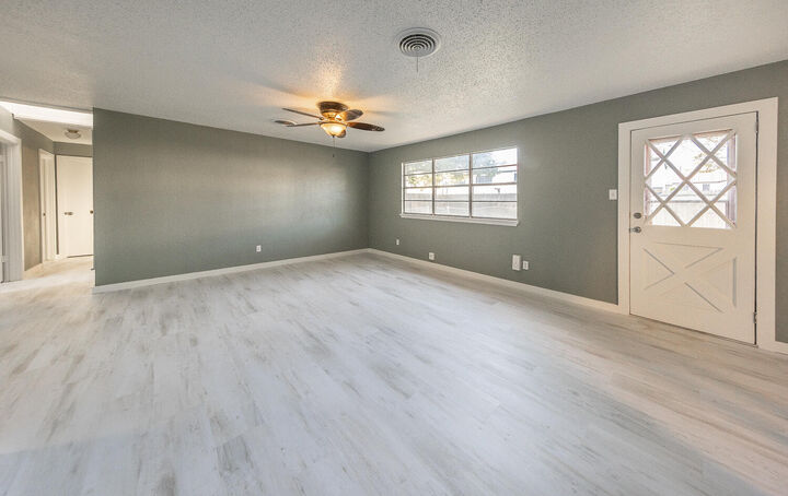 Property Photo:  5405 49th Street  TX 79414 