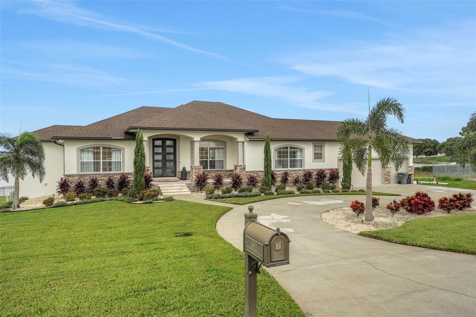 Property Photo: 5911 Old Berkley Road FL 33823