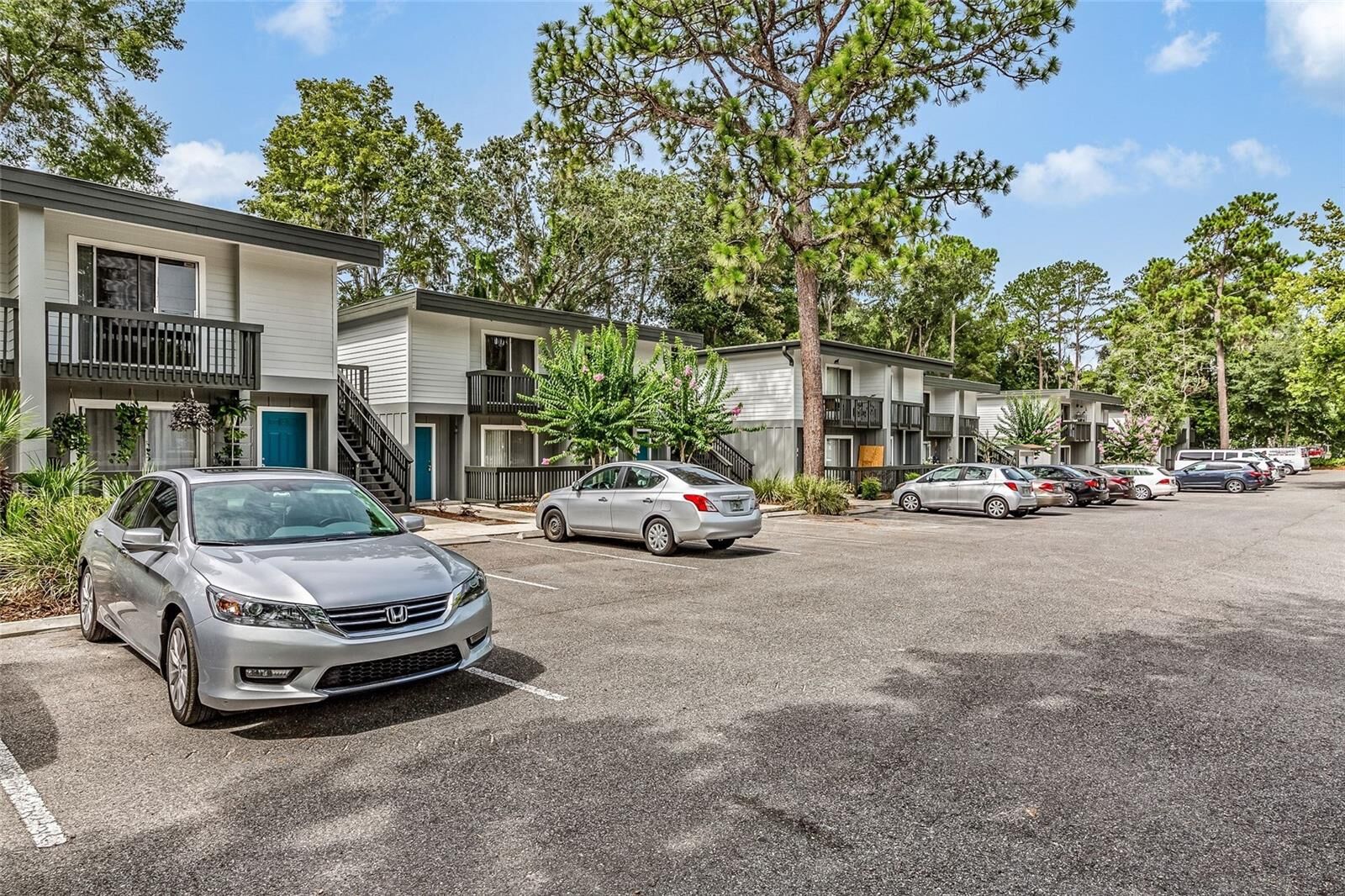 Property Photo:  3555 SW 20th Avenue 15  FL 32607 