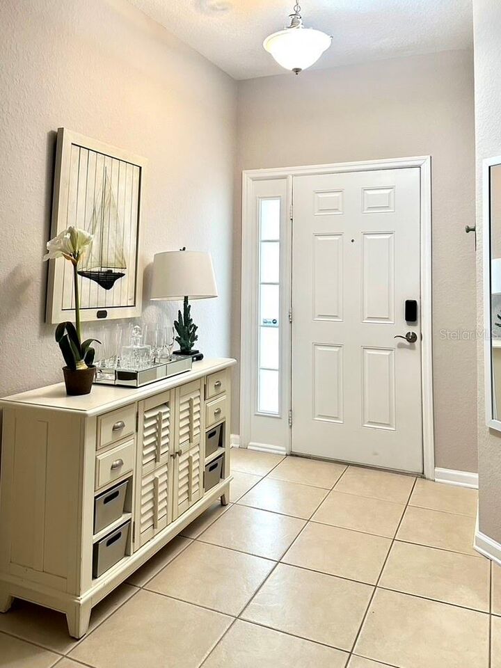 Property Photo: 6838 Sperone Street FL 32819