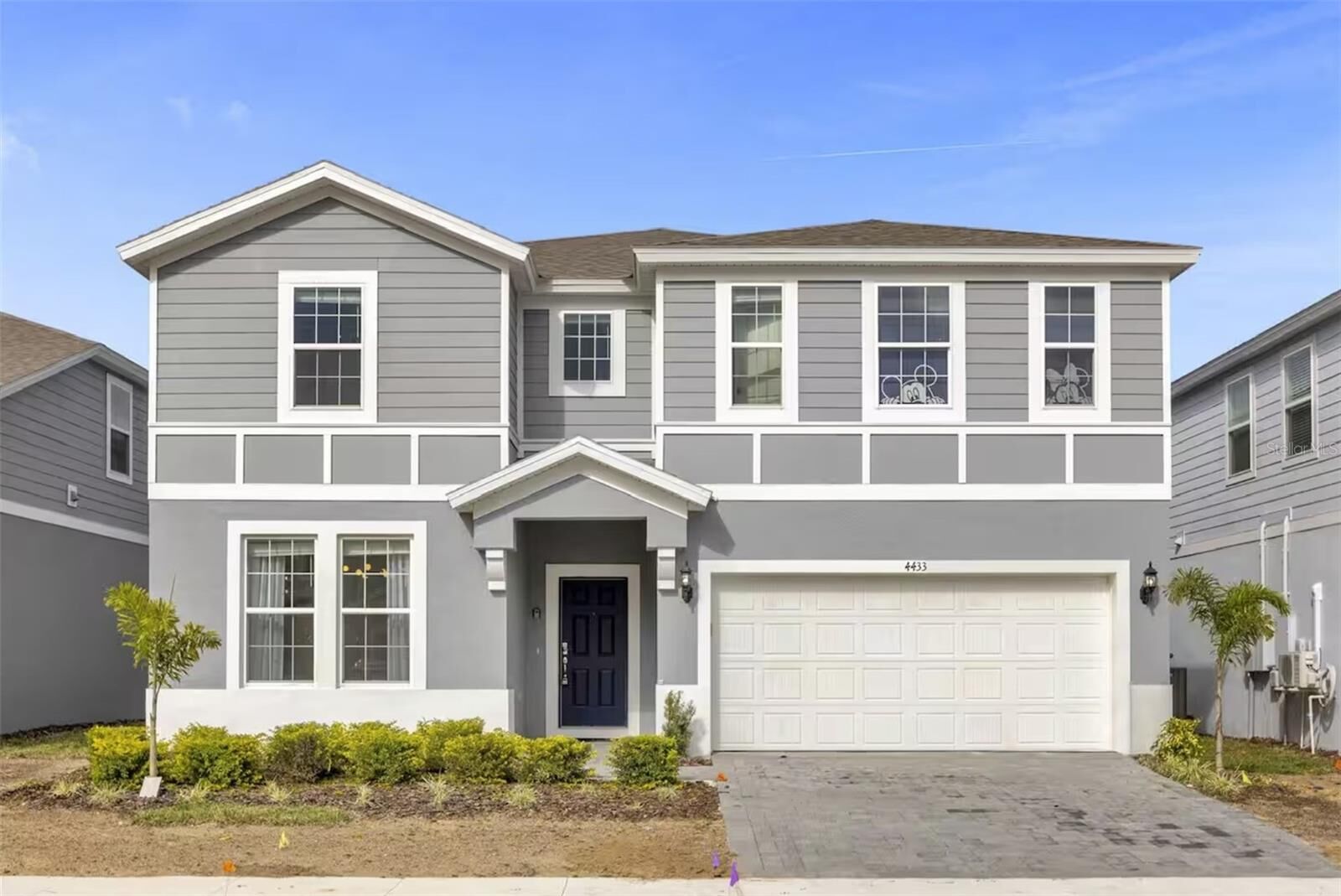Property Photo:  