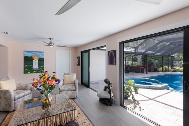 Property Photo:  426 N Shore Drive  FL 34234 