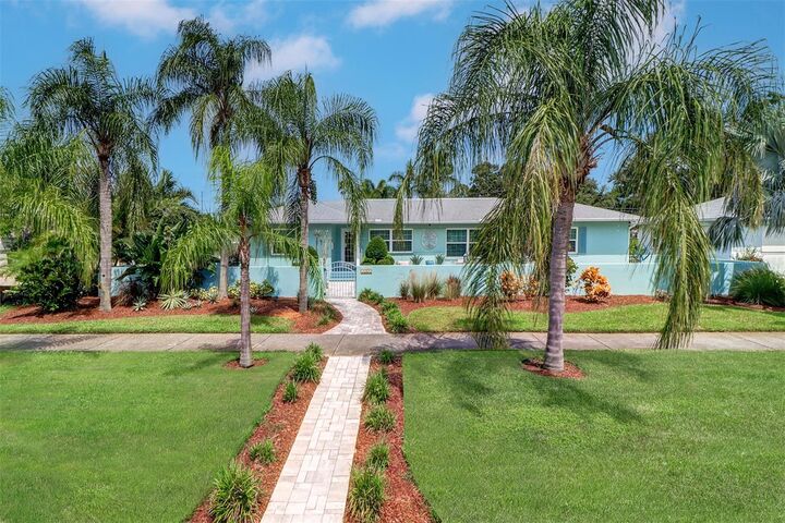 Property Photo:  6169 1st Avenue N  FL 33710 