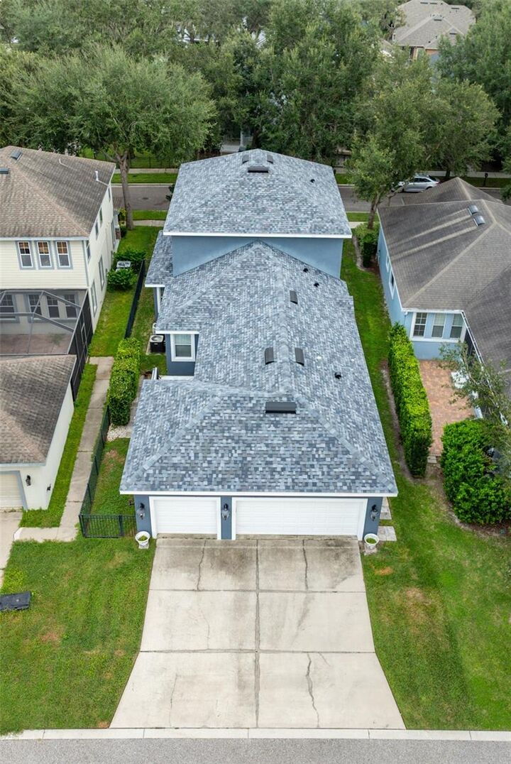 Property Photo: 16007 Loneoak View Drive FL 33547
