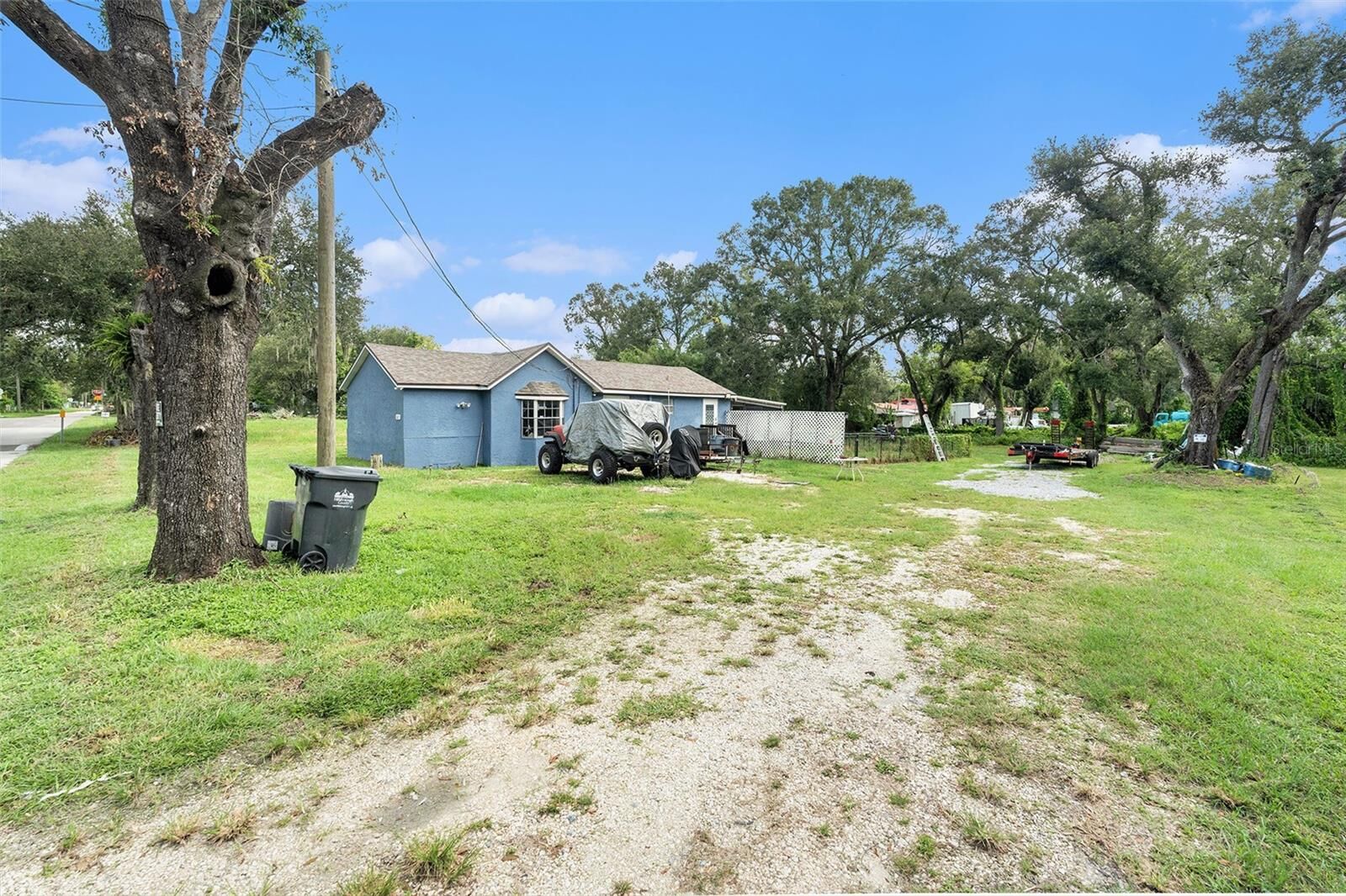 Property Photo: 3007 N 76th Street FL 33619