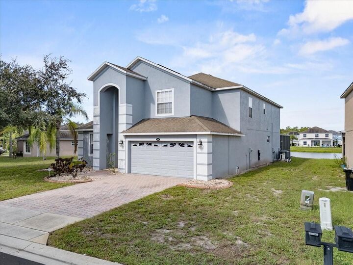 Property Photo: 636 Brookeshire Drive FL 33837