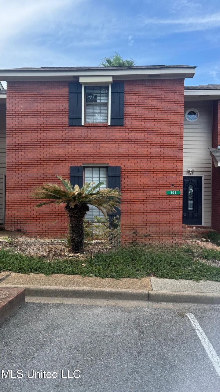 Property Photo:  108 Sunridge Park  MS 39507 